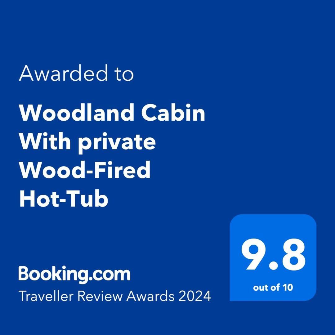 Woodland Cabin With Private Wood-Fired Hot-Tub Villa Farnham  Bagian luar foto